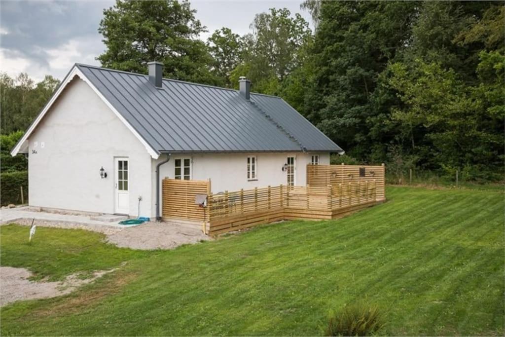 Beautiful And Cosy House Near The Lake Olofström Eksteriør billede